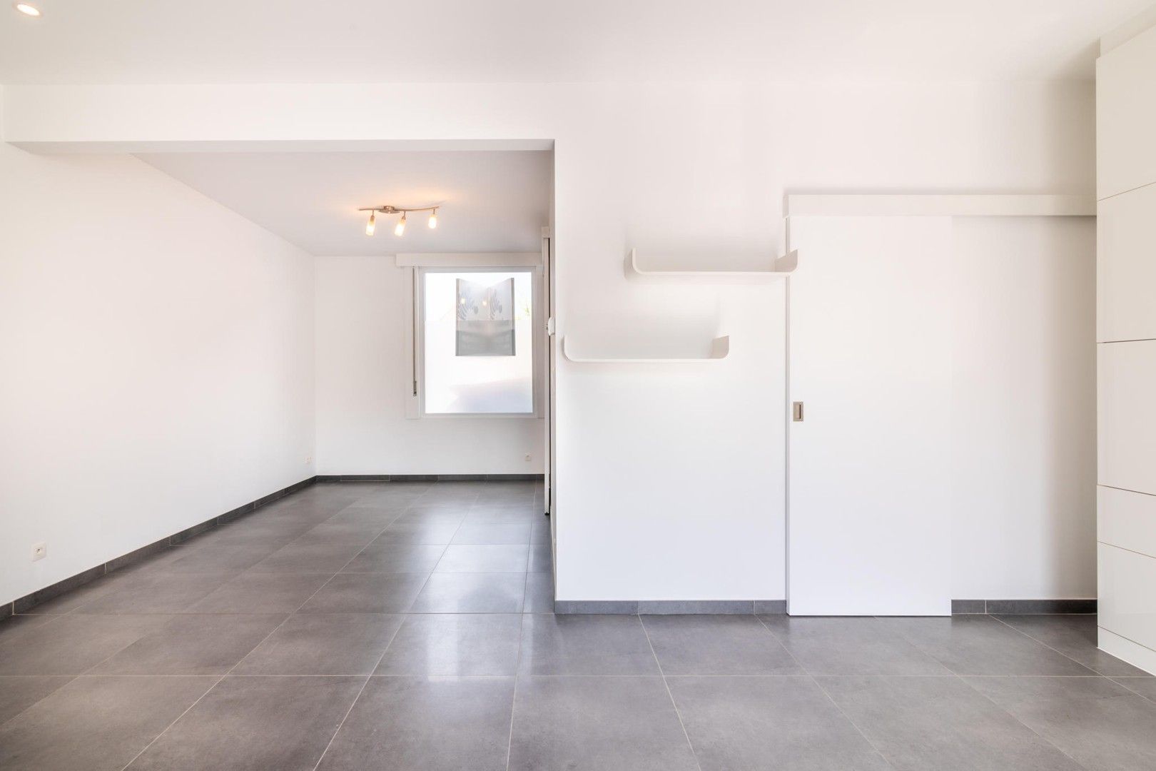 Instapklare woning met 2-3 slaapkamers te Tielt (Meulebeke)! foto 5
