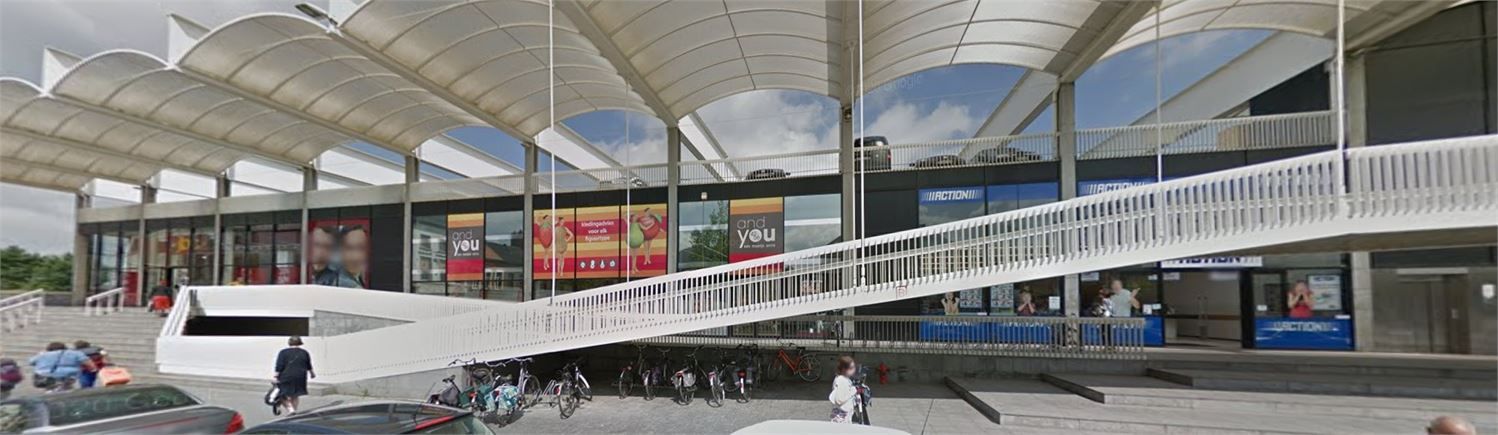 MODERN COMMERCIEEL GEBOUW NABIJ ACTION & KRËFEL foto 2