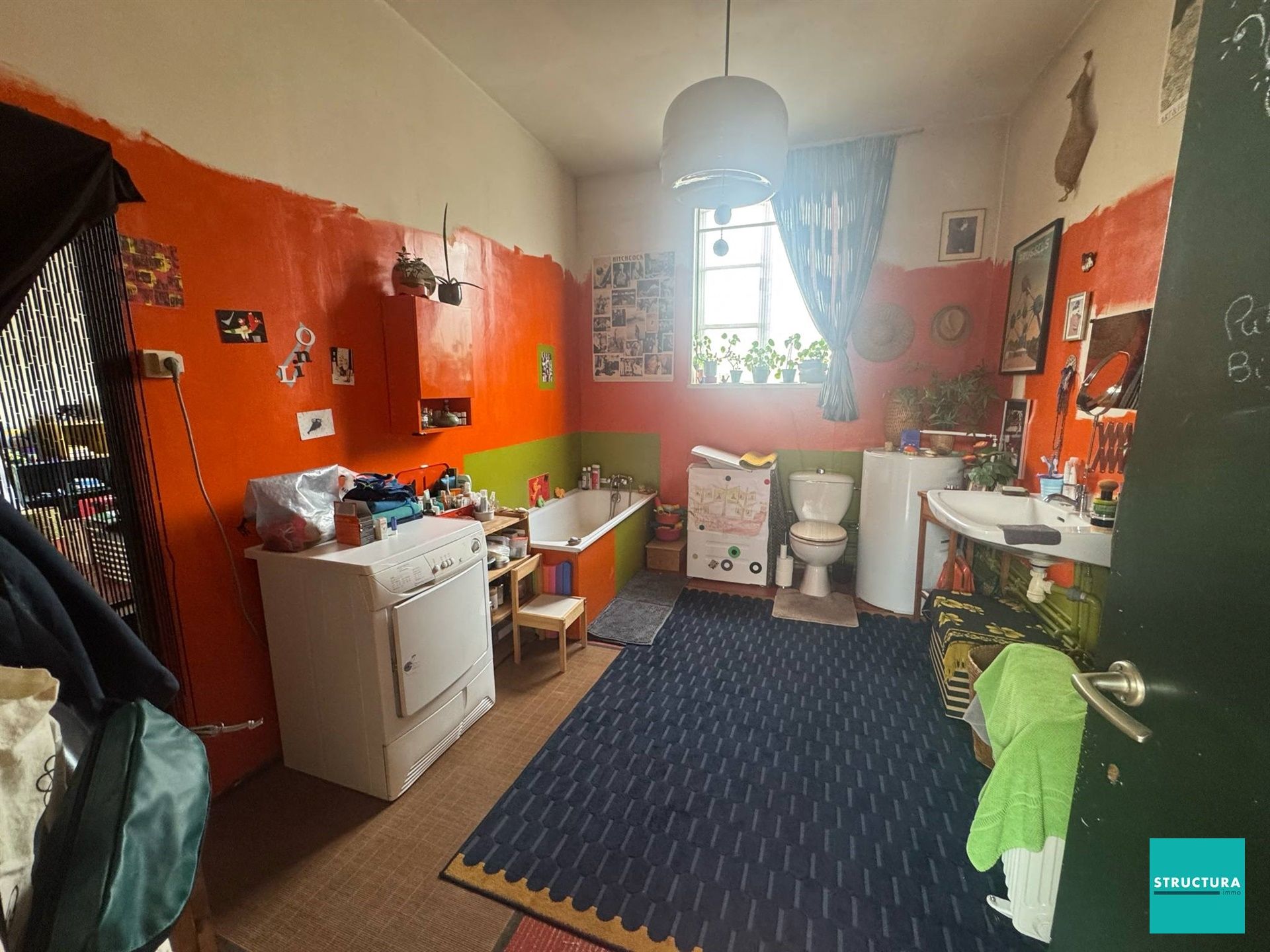 Ruime atelier te huur in Koekelberg.



 foto 4