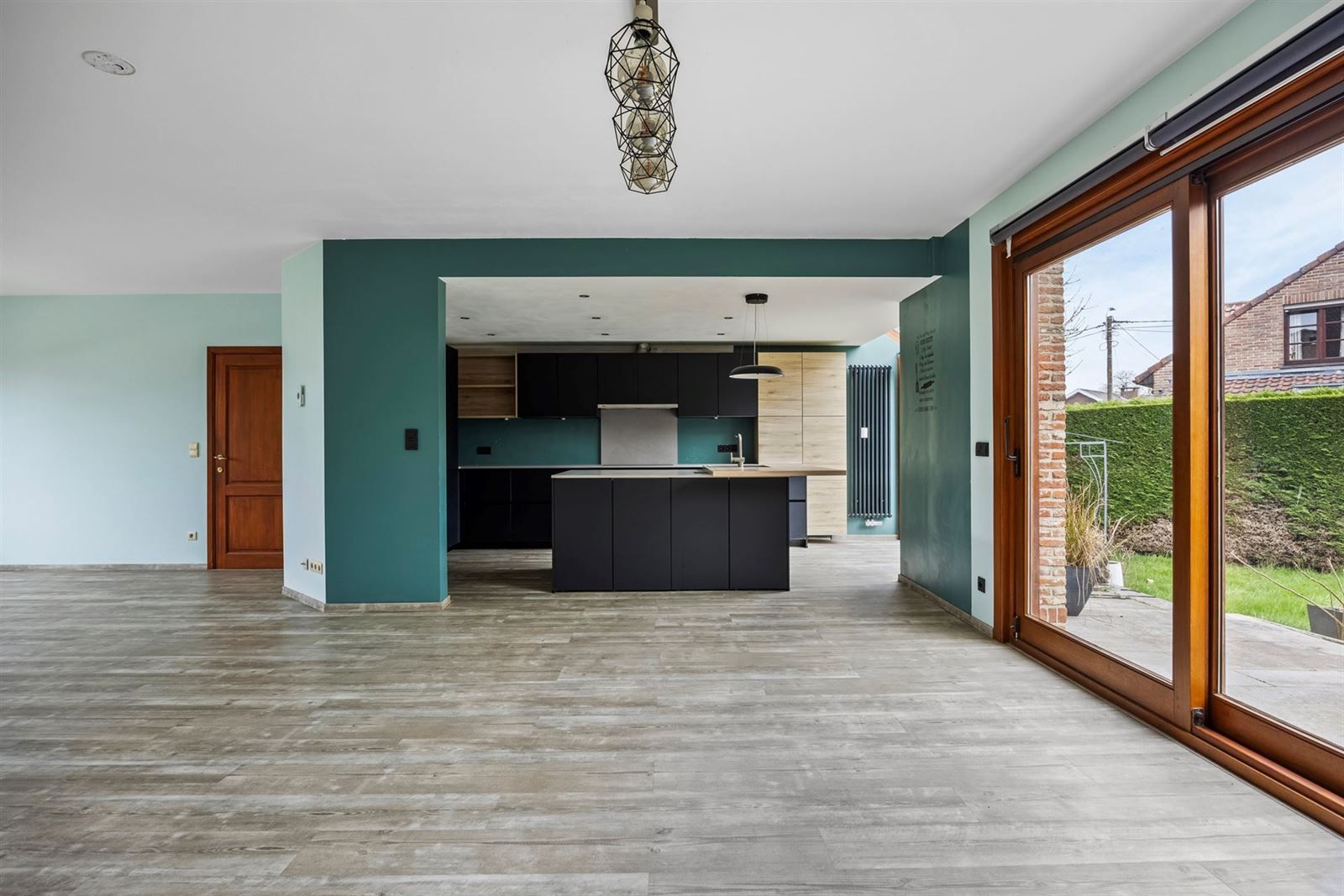 Beersel: Ruime vrijstaande woning met veel mogelijkheden foto 7