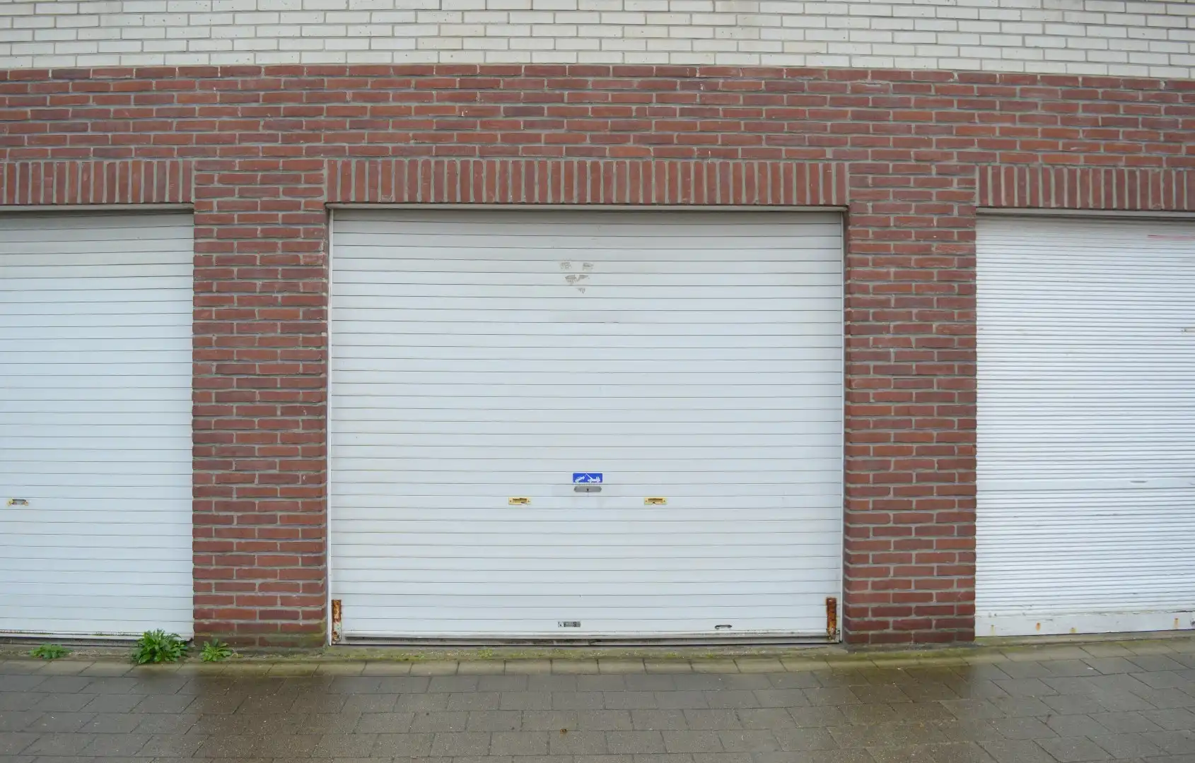 Garage te huur in Gullegem foto {{pictureIndex}}