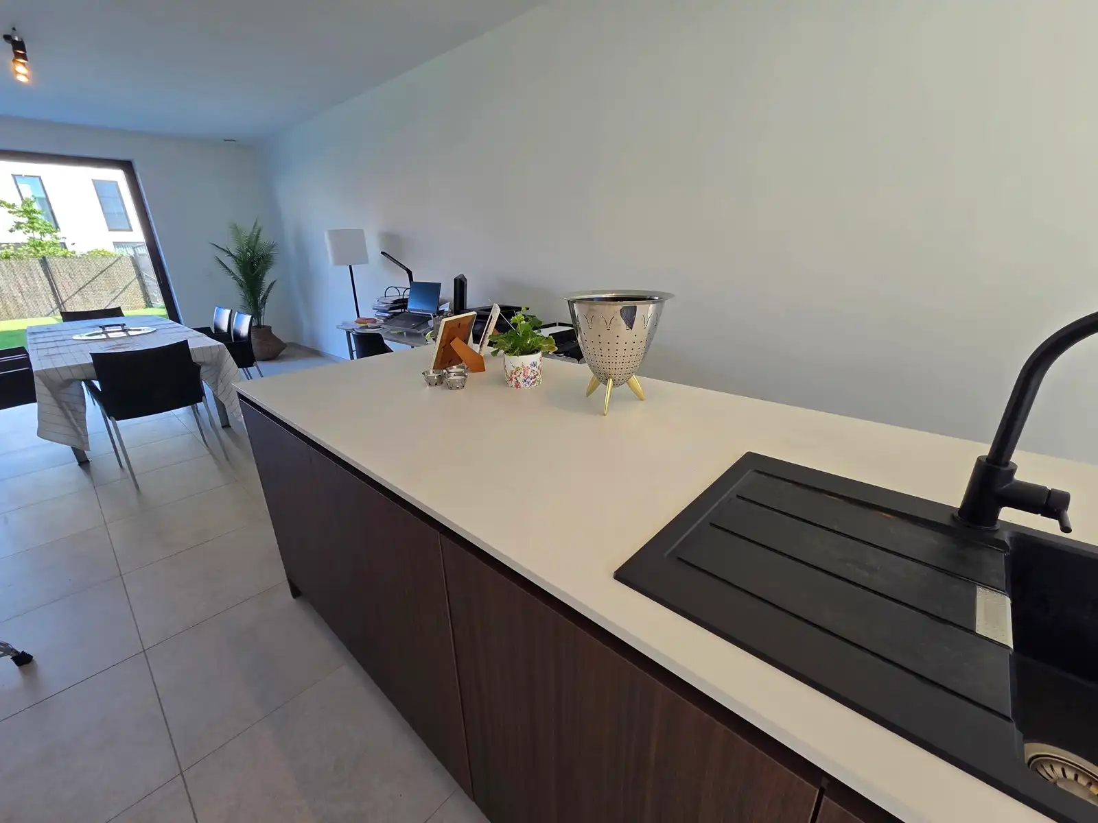 Instapklare recente woning met mooie tuin!!! foto 13