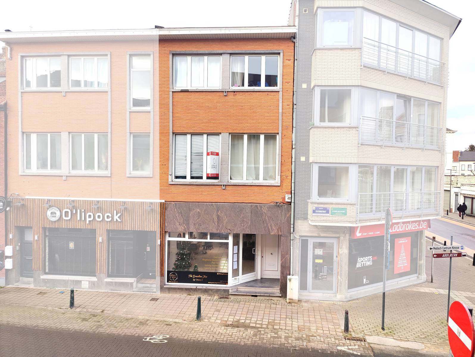 Hoofdfoto van de publicatie: Centraal gelegen huis