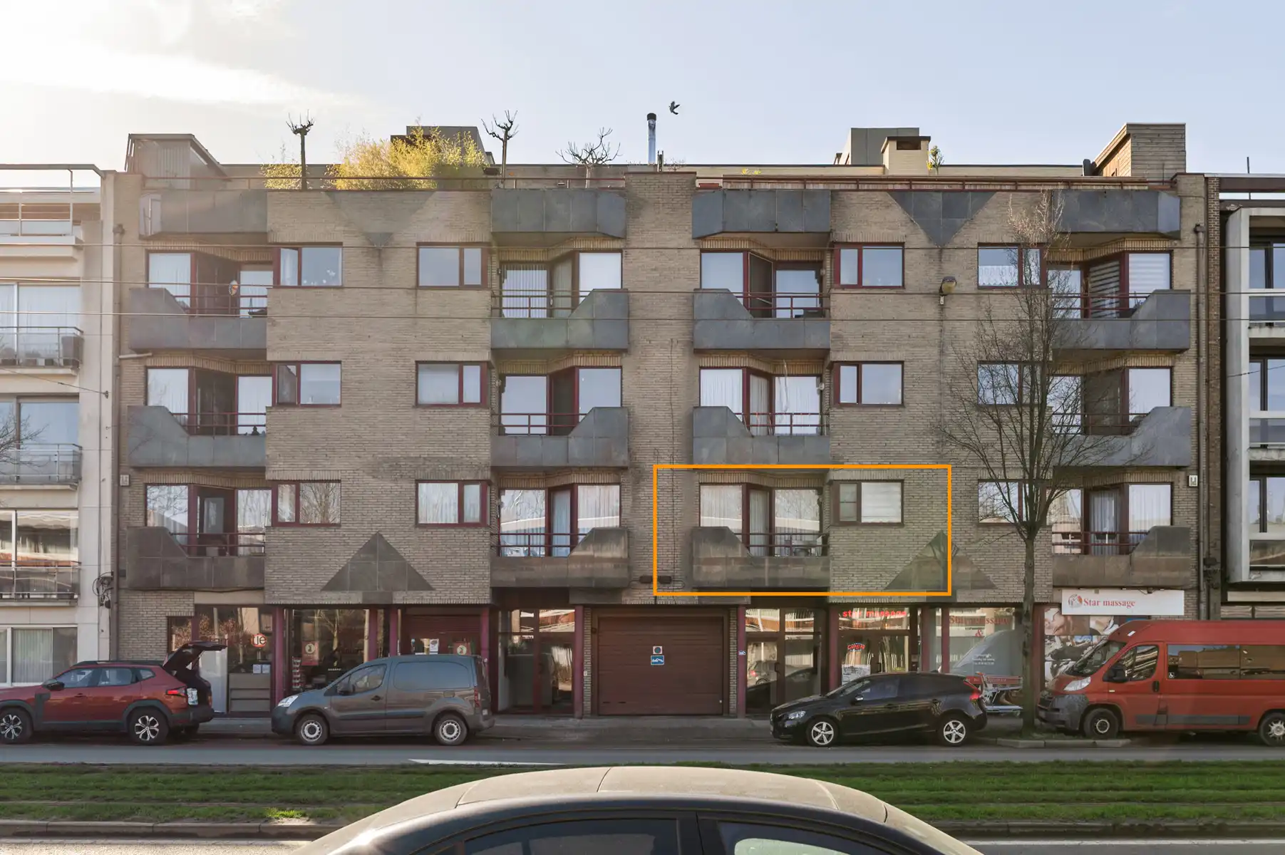 Ruim 2-kamer appartement met terrasje foto {{pictureIndex}}