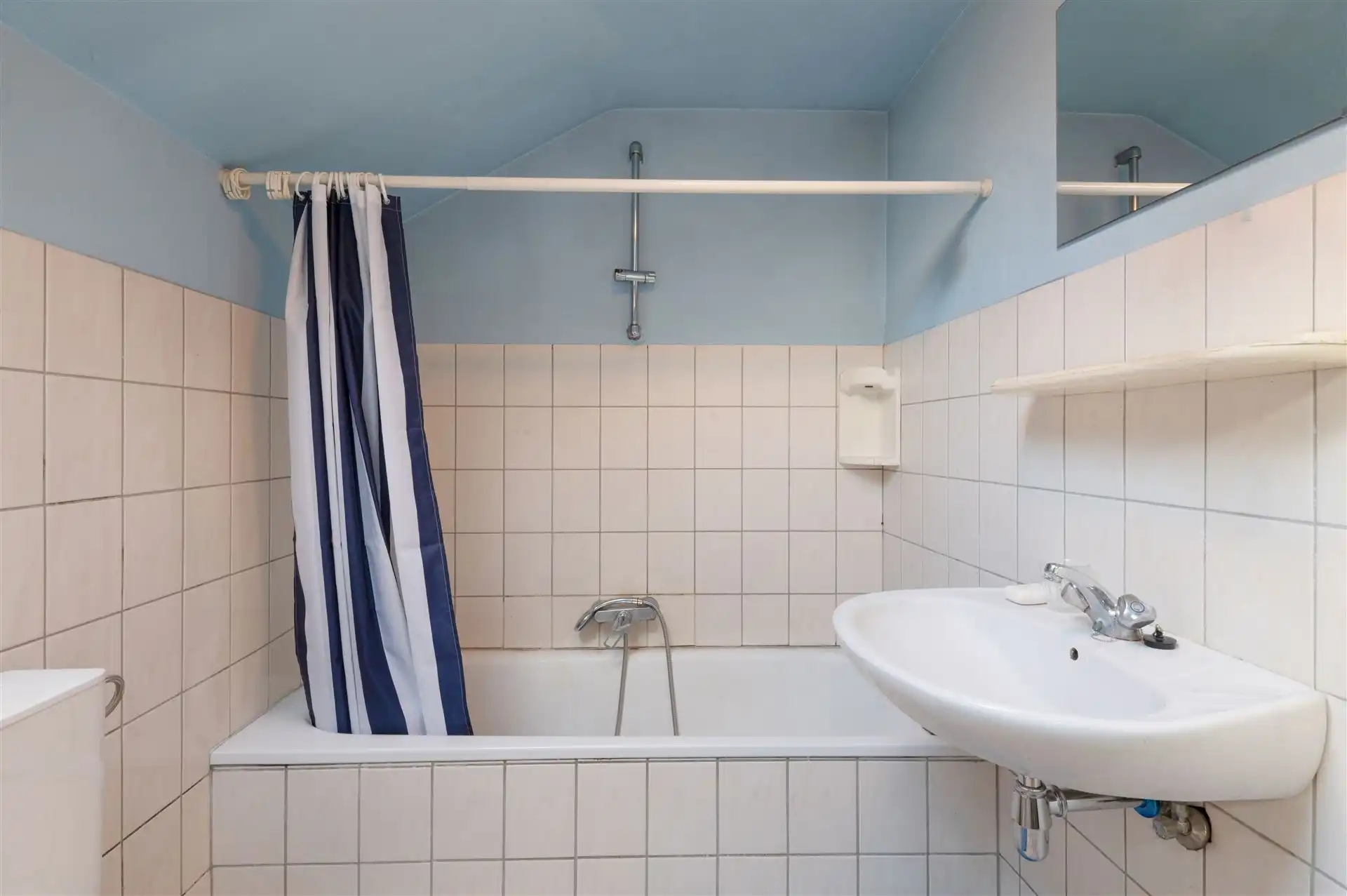 Ruime woning met tuin, loods en garage in Oudenaarde! foto 11