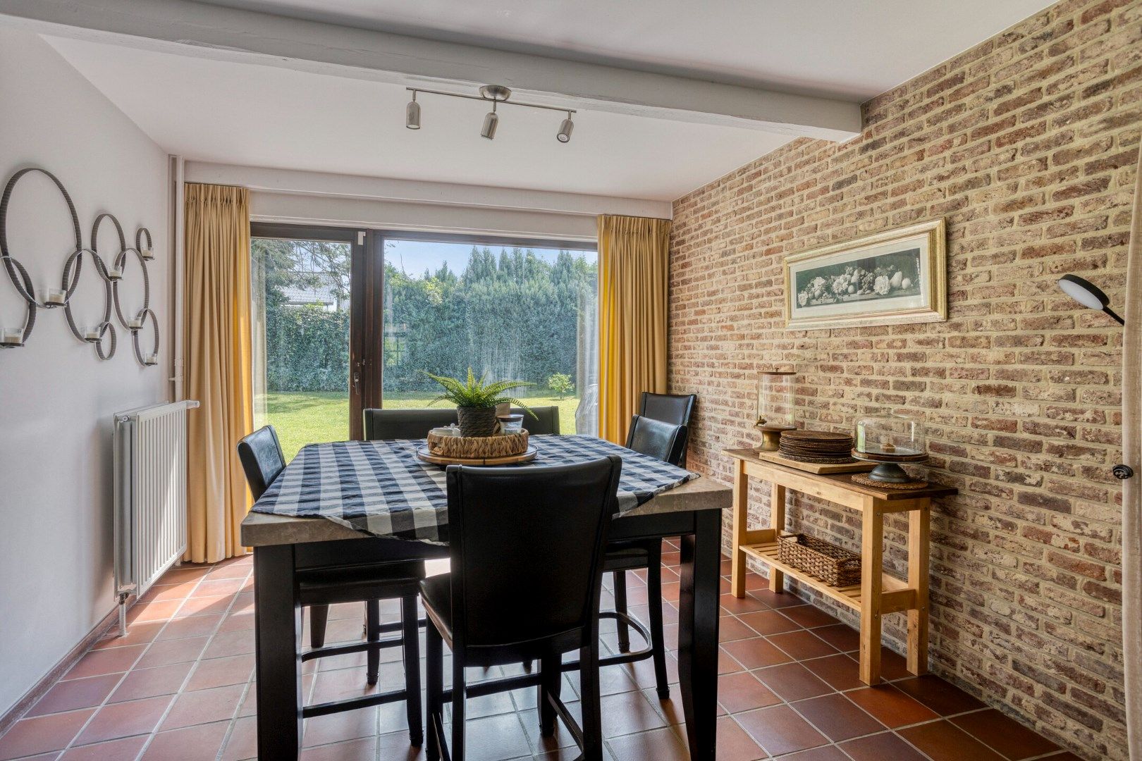 Rustig gelegen open bebouwing met 5 slaapkamers, 3 badkamers, dubbele garage en zonnige tuin in Tervuren – EPC 201 kWh/m² – bewoonbare oppervlakte 339 m² foto 10