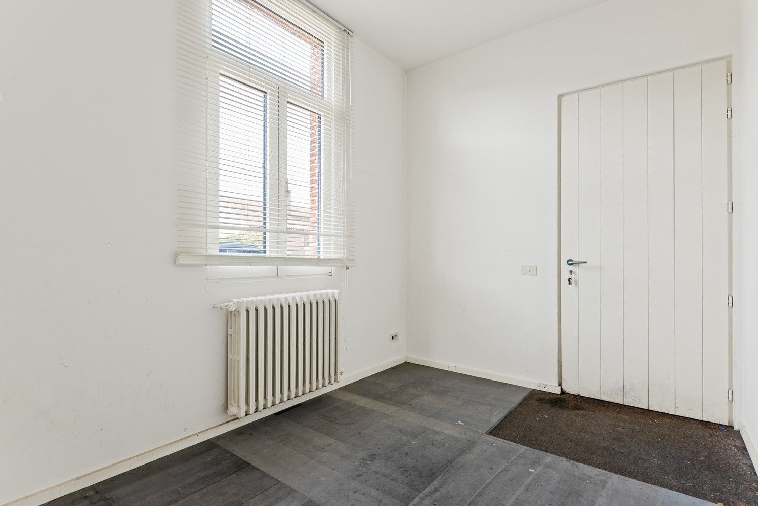 Vrijstaande en gemoderniseerde woning foto 8