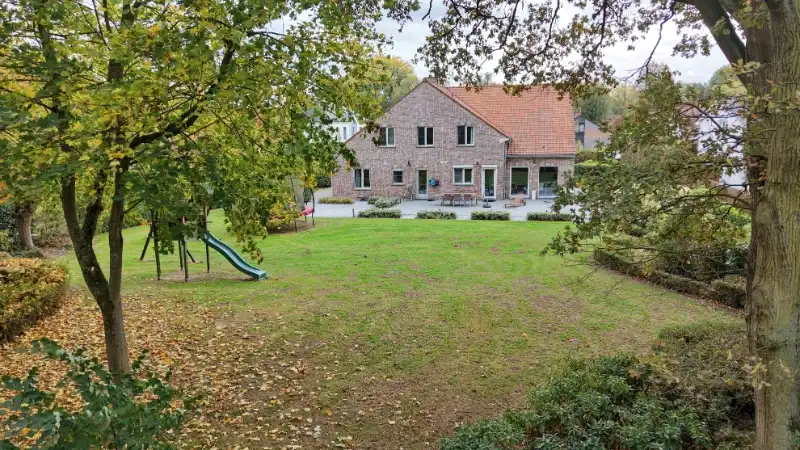 Zeer ruime villa van 432m² op 21 are vlakbij golf-en meerdomein foto 23