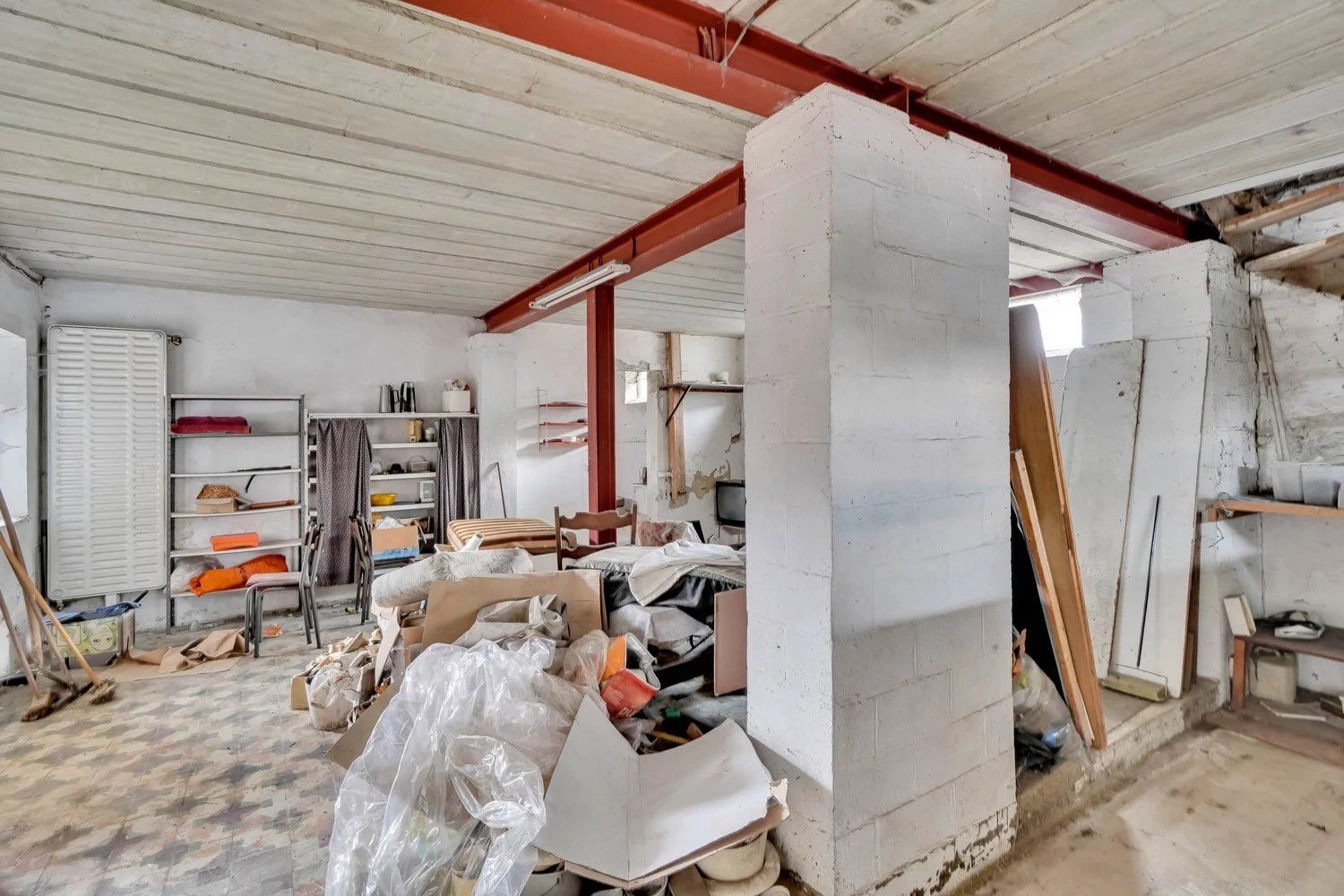 Hoeve op ruim perceel met extra bouwgrond foto 32