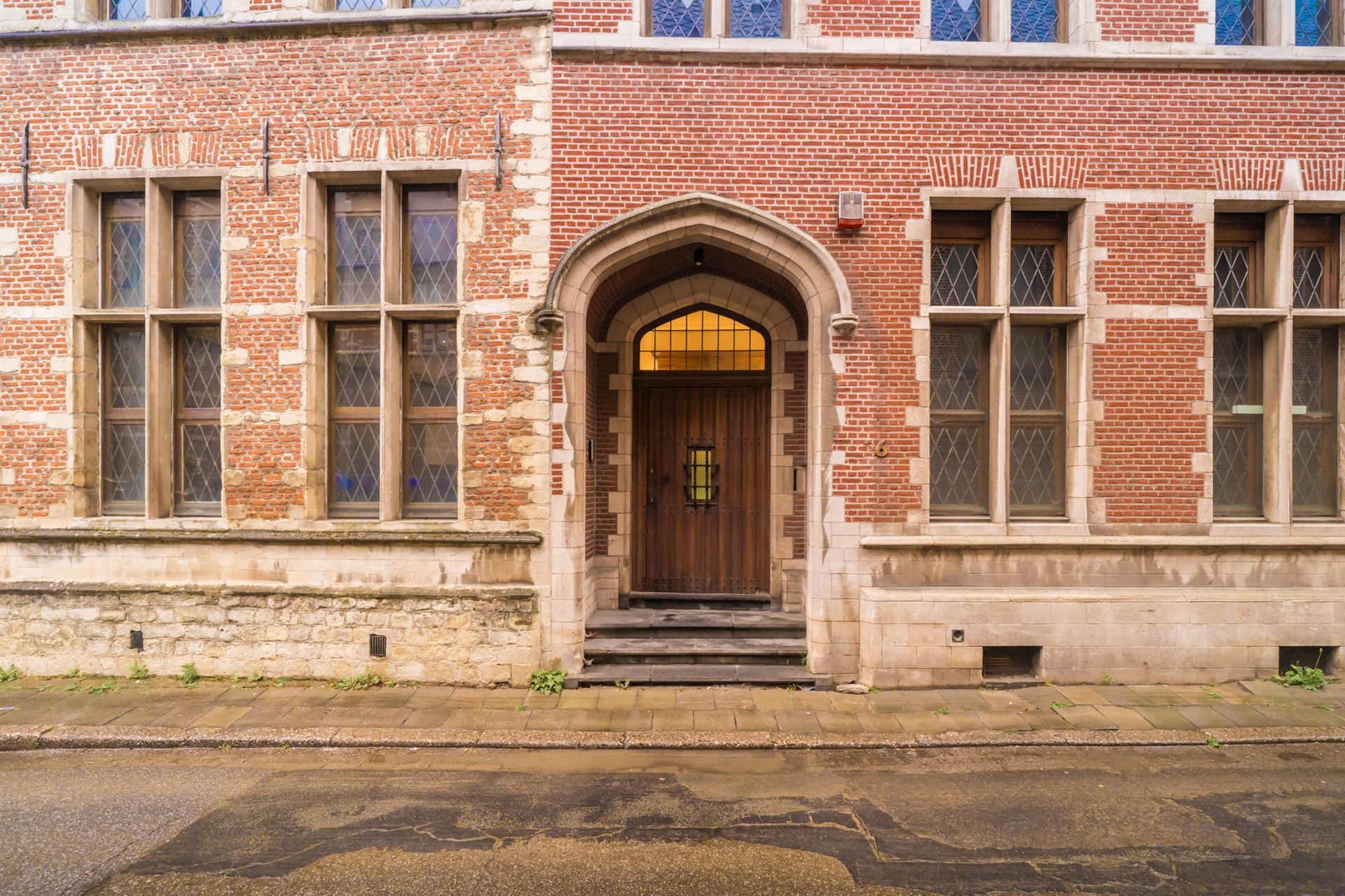 Unieke kantoorruimte in historisch pand in hartje Mechelen foto 4
