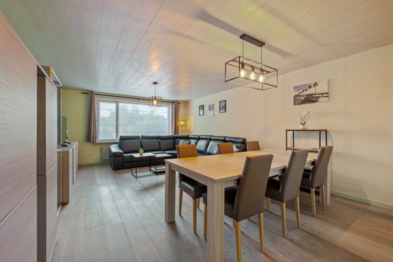 Instapklare bel-etagewoning met garage, tuin en veel potentieel foto 9