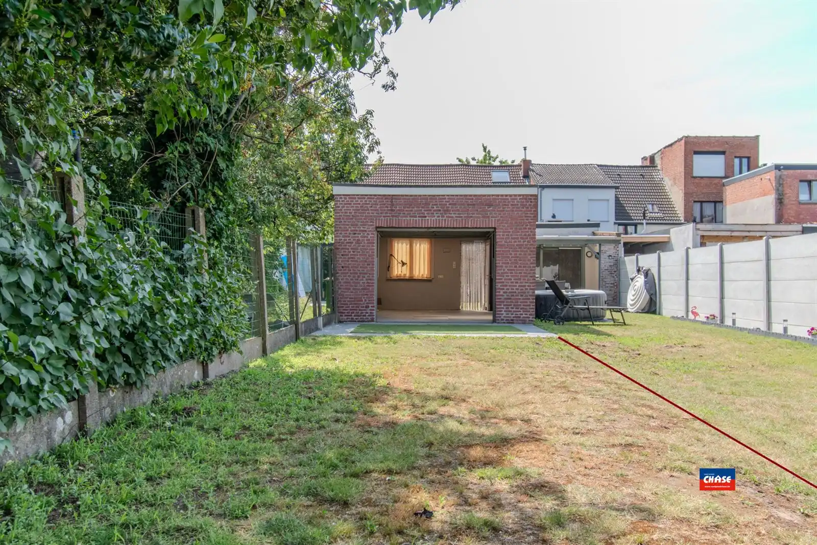 Rijwoning met 2 slaapkamers, tuin en werkruimte foto 17