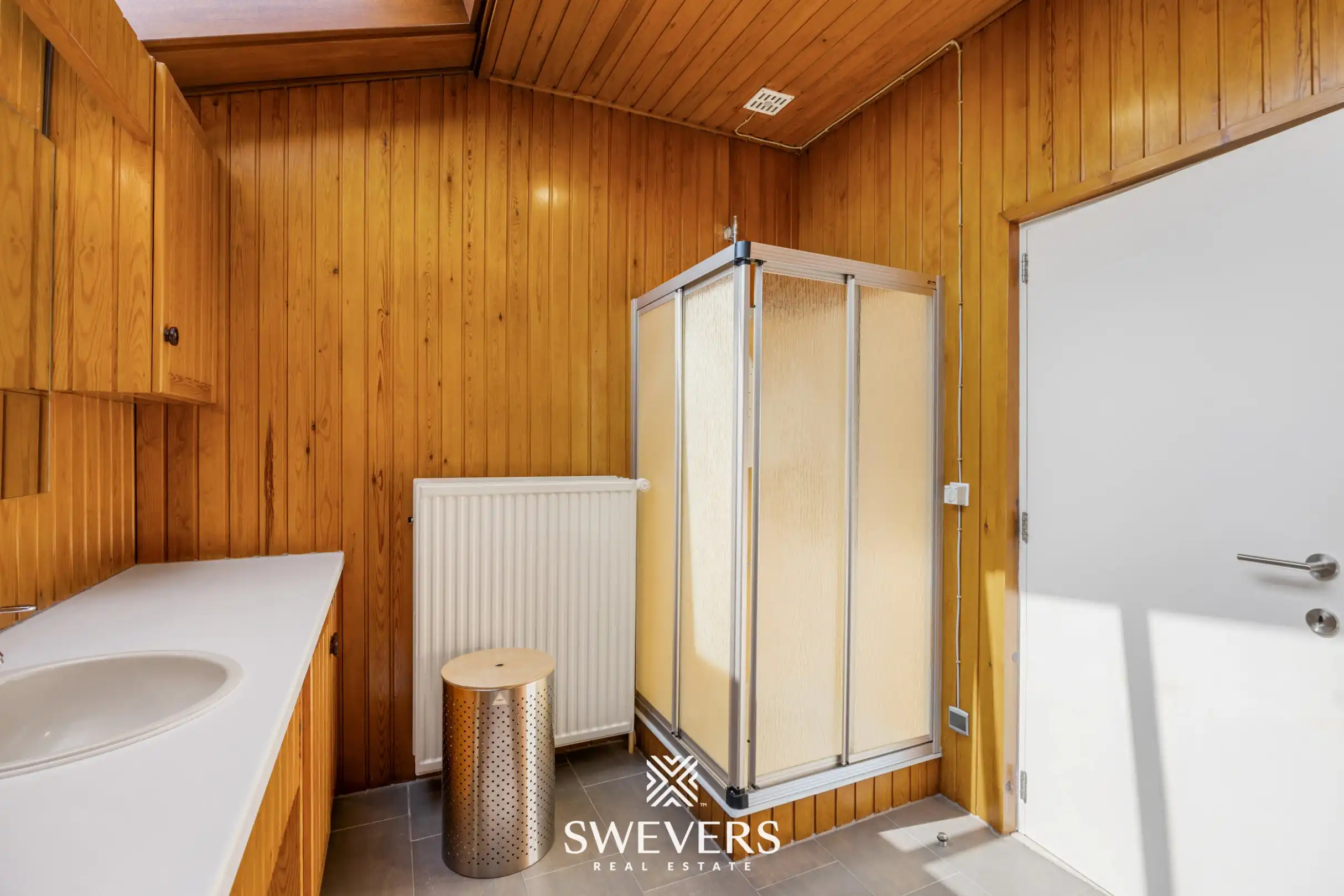 Ruime open bebouwing met praktijkruimte op perceel van 37a 75ca in Beringen foto 24