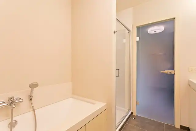 Exclusief duplex-appartement met 3-slk en riant terras op gegeerde ligging aan de Visserij foto 17