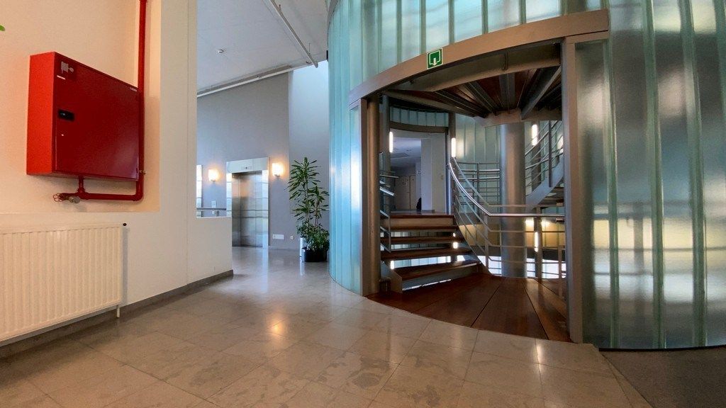 Flexibel in te delen kantoor te huur nabij R8 in Kortrijk foto 2