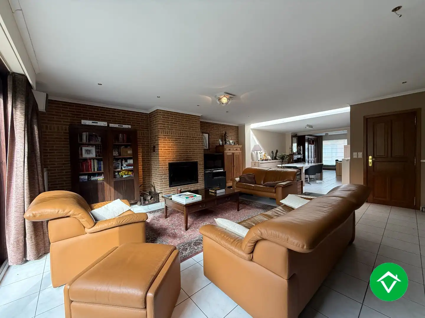 Stevige rijwoning met 4 slaapkamers, tuin en garage te Roeselare foto 7