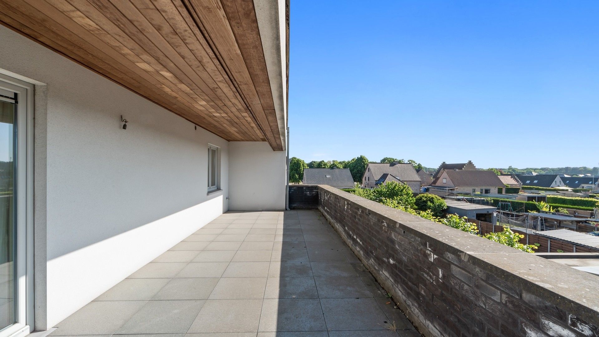 Duplex app. van 220m2 met 3 slpk's en 65m2 aan terrassen foto 22