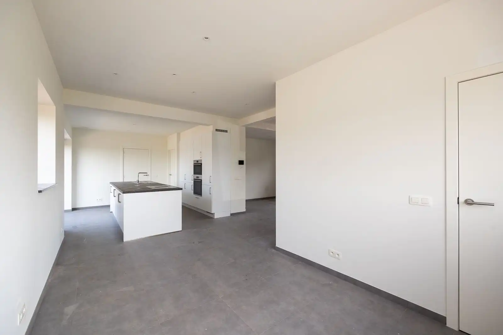 Nieuwe, energiezuinige woning met vrij uitzicht over de velden. foto 6