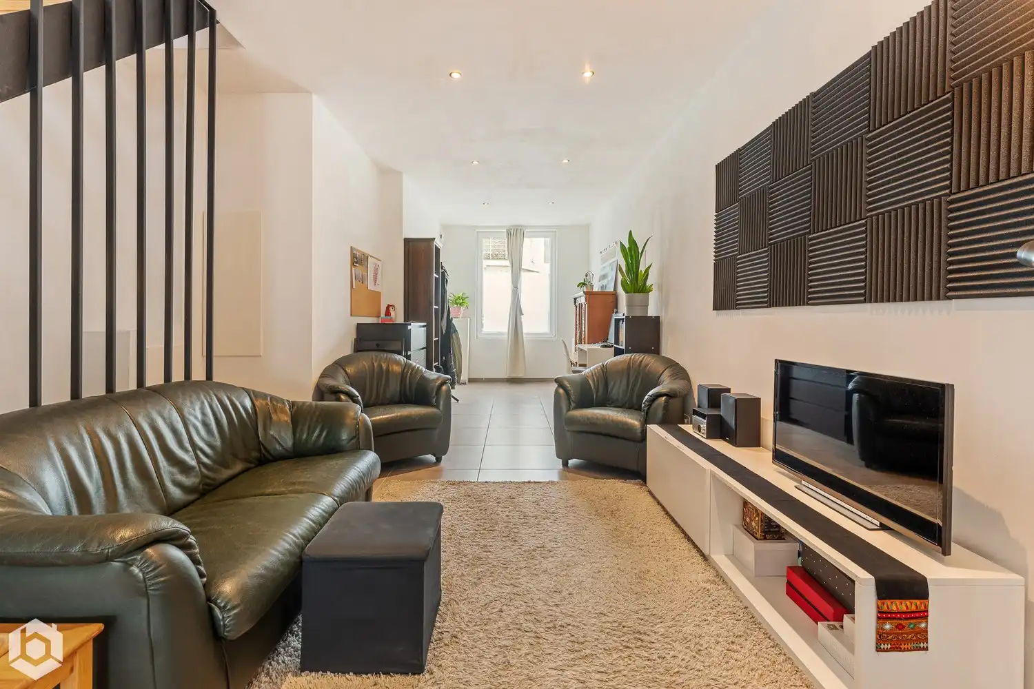 Recent gerenoveerde woning met 3 slpkrs en garagebox foto 9
