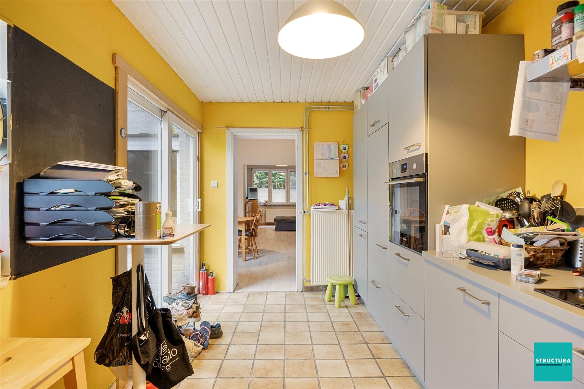 Instapklare woning met 4 slaapkamers en ruime tuin foto 11