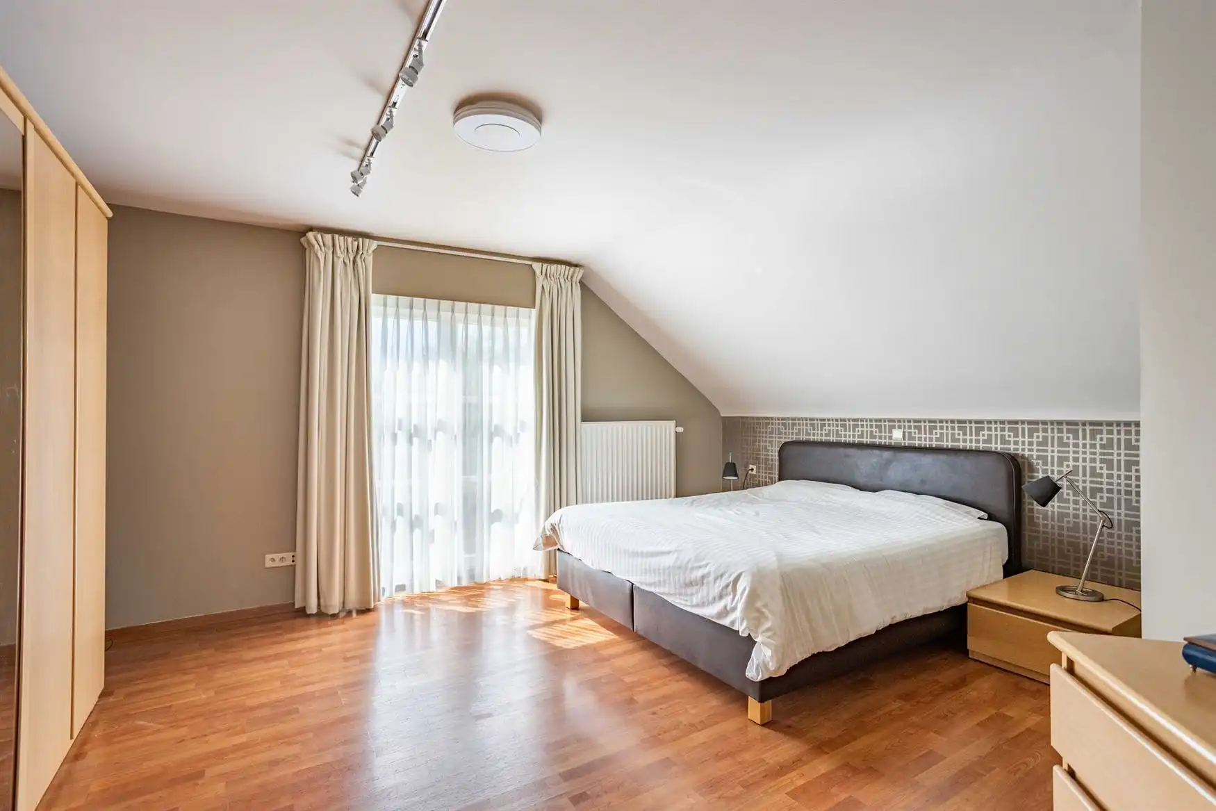 Exclusieve villa met zuidgerichte tuin in residentieel Jabbeke foto 15