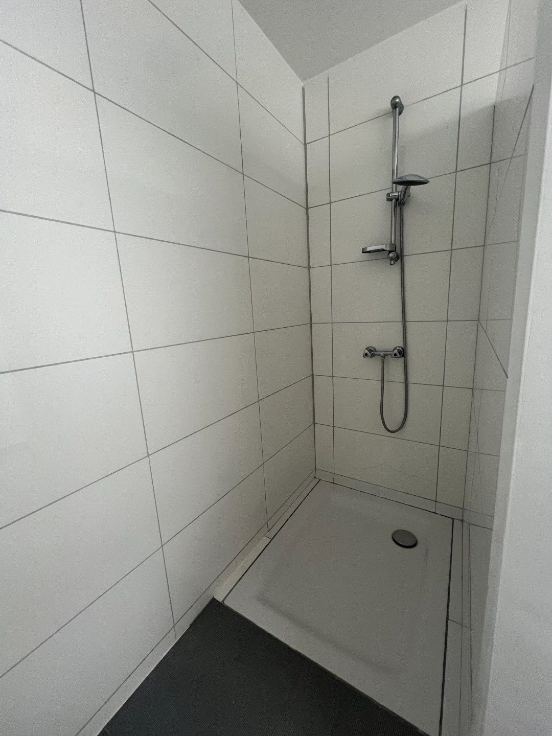 Moderne rijwoning met 1 slaapkamer en zeer ruim terras foto 8