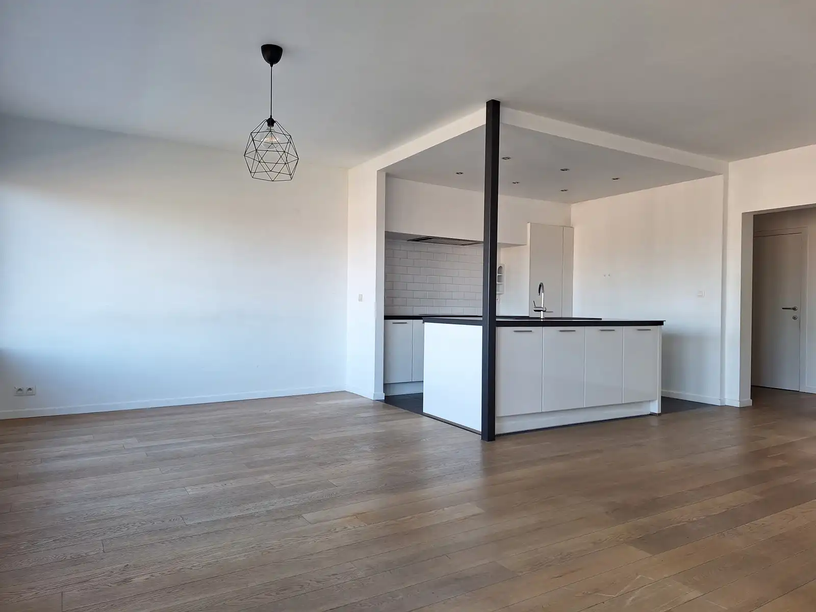 Oosterveldwijk | Ruim 2 slpk app. met terras  foto 2