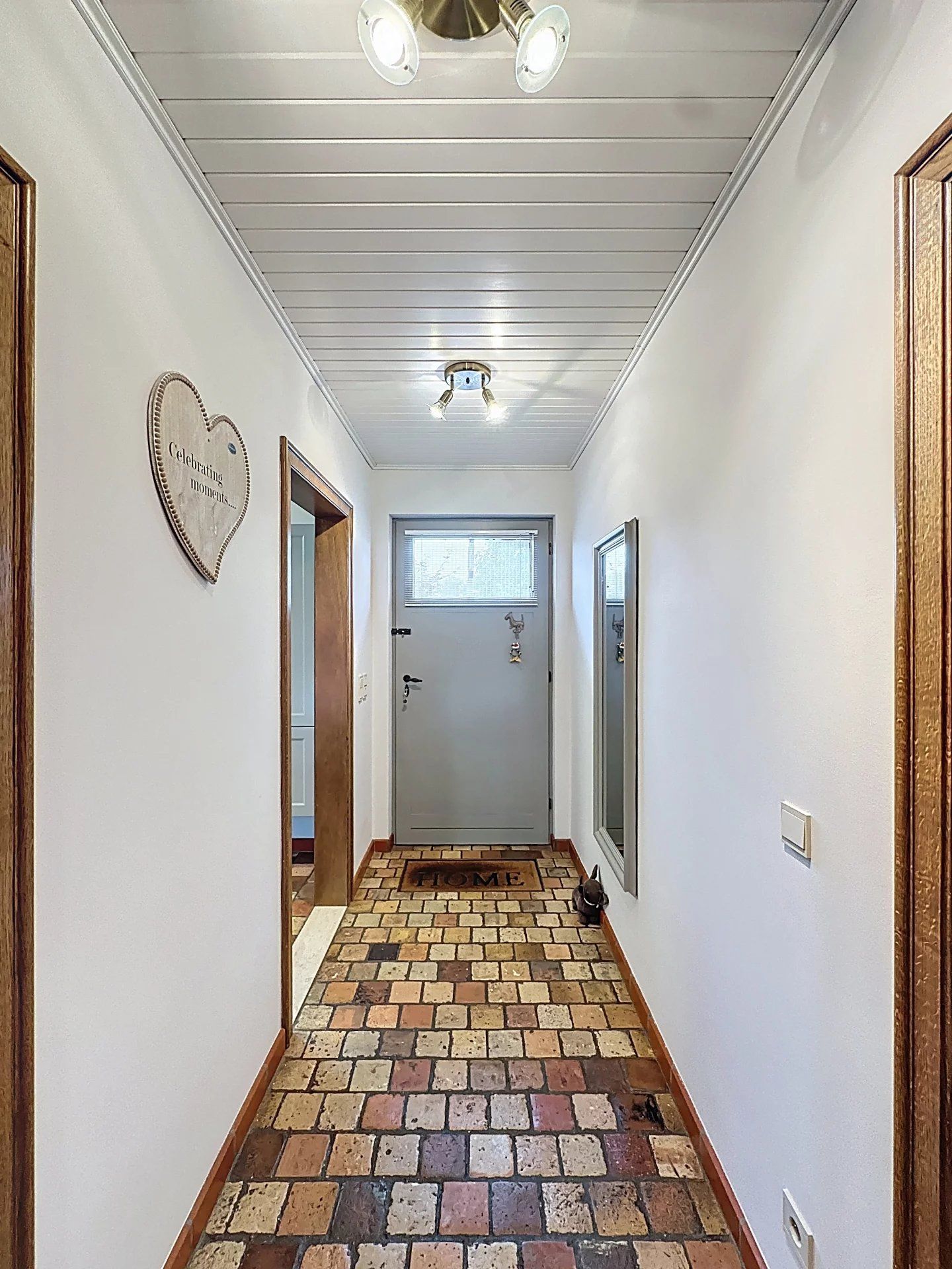 Zeer verzorgde landelijke woning op prachtig perceel met 3 slaapkamers en 2 badkamers. foto 19