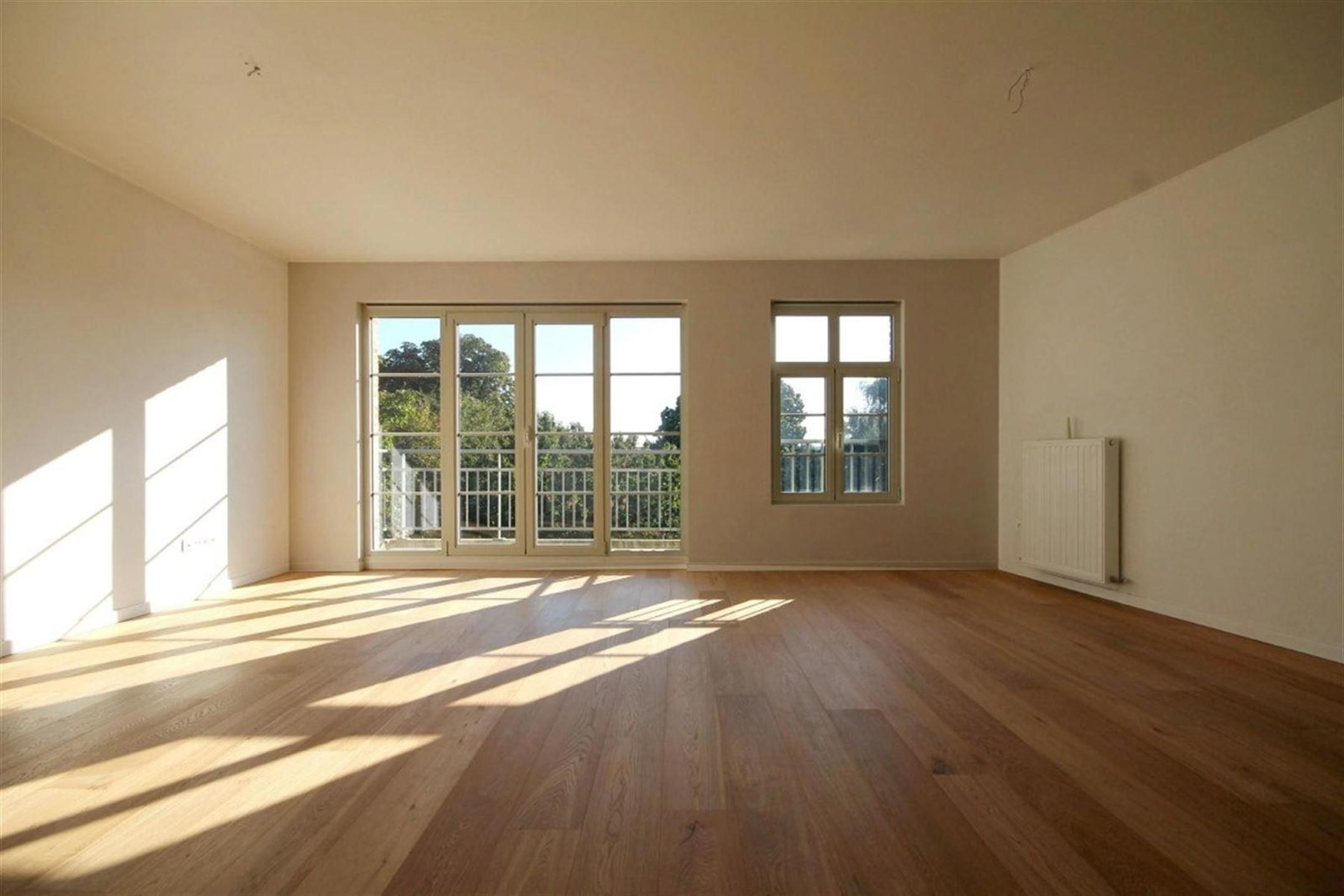 Rustig gelegen appartement met mooi terras foto {{pictureIndex}}