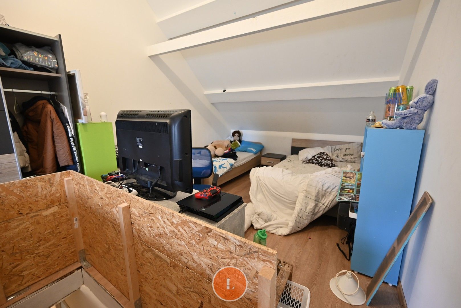 Op te frissen woning in Menen foto 10