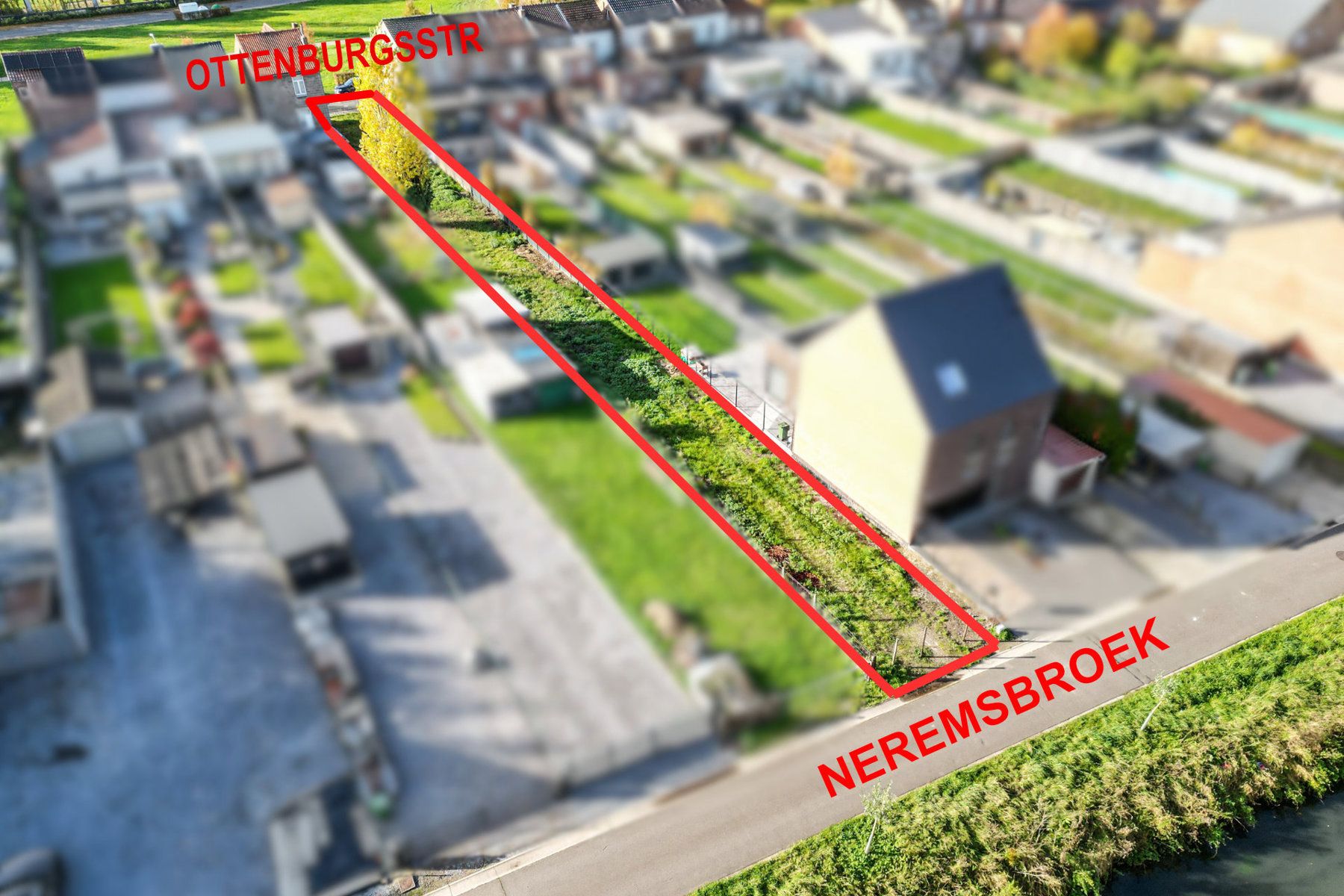 UNIEKE BOUWGROND voor potentieel 2 gesloten bebouwingen foto 2