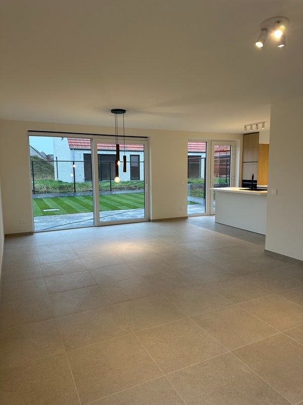 Volledig afgewerkte woning met 3 slaapkamers in Waardamme foto 4