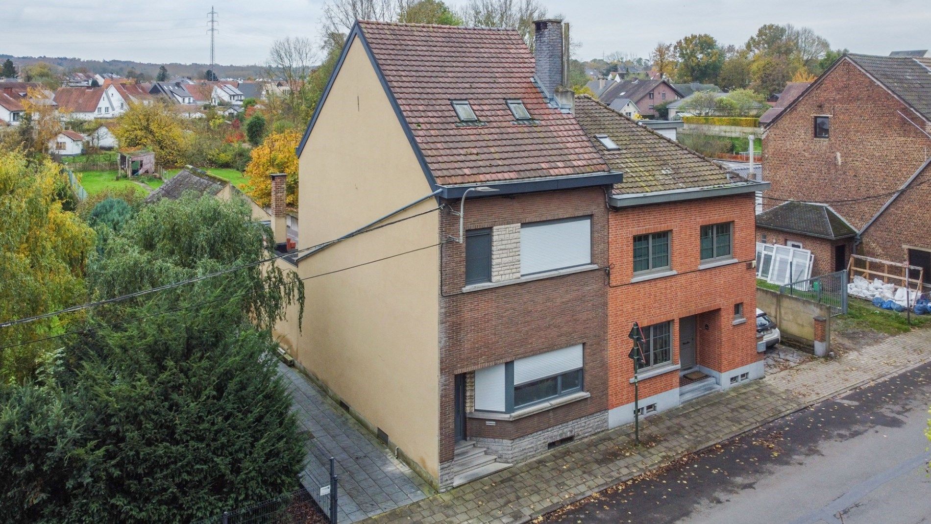 Veder af te werken woning met 4 slaapkamers & loods ! foto 28