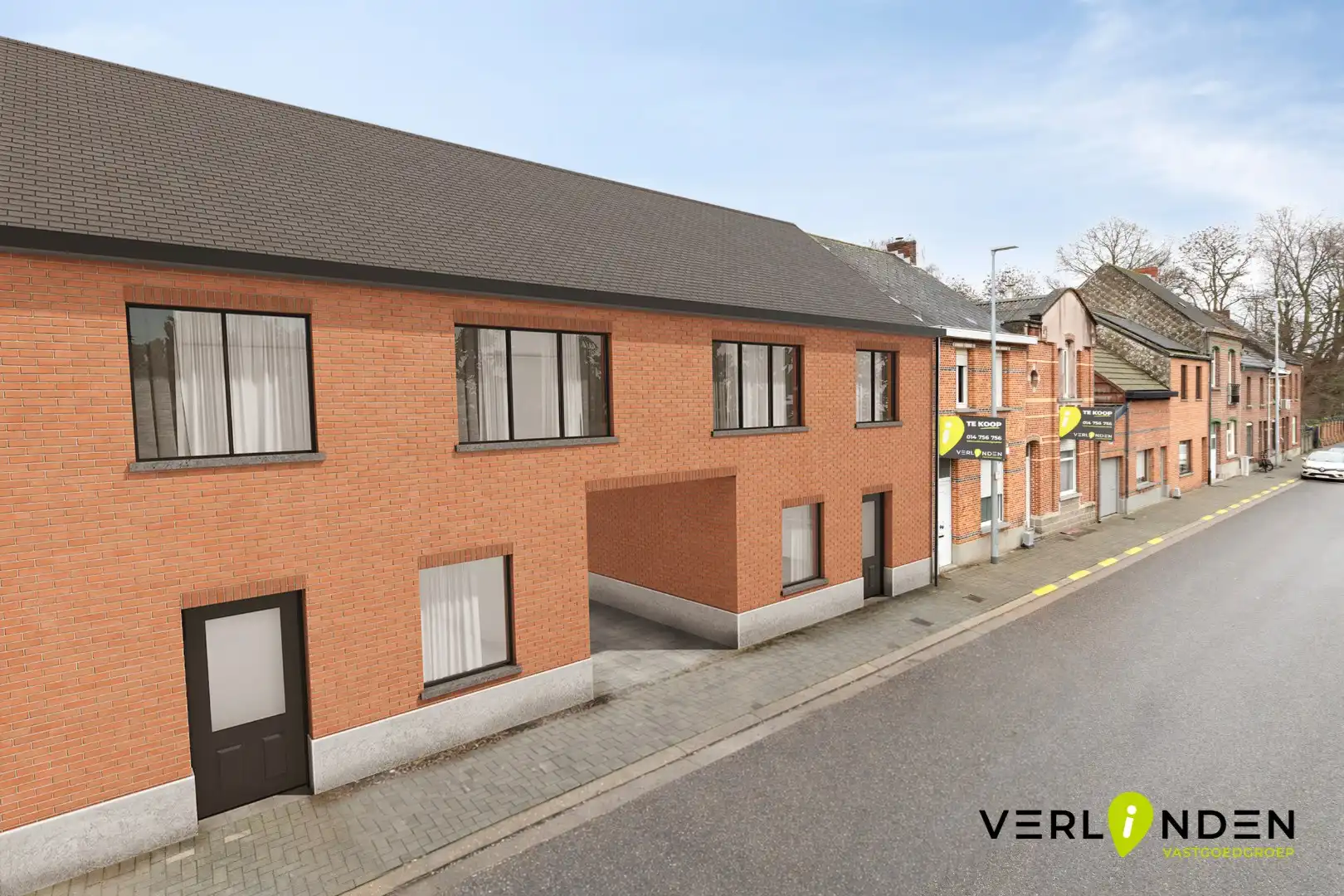 Op te knappen woning in het centrum van Mol met parkeerplaats !  foto 3