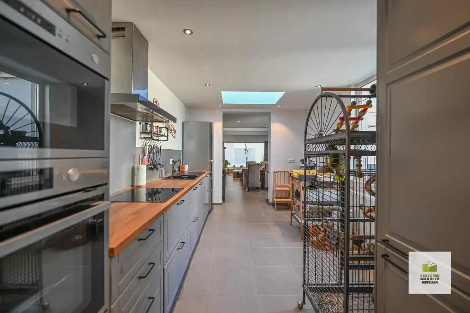 Instapklare woning met 3 slaapkamers en ruime berging/garage in centrum Wingene  foto 8