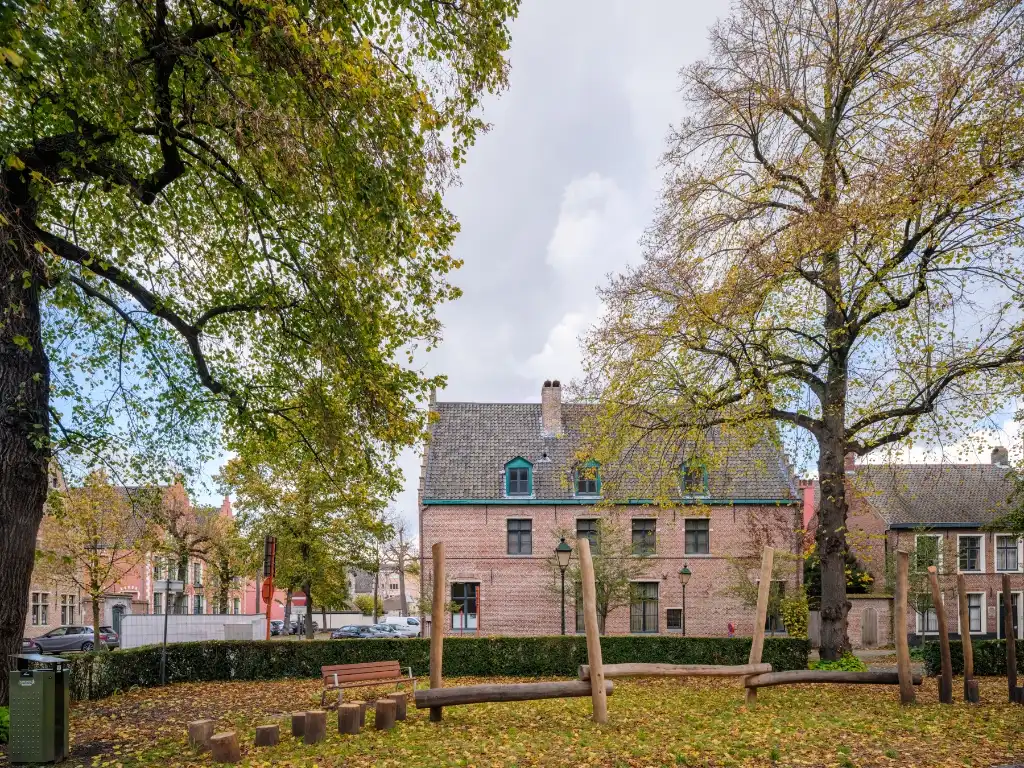 Topligging - St Elisabeth begijnhof!&nbsp;Instapklaar duplex appartement&nbsp;in een rustige straat nabij het historisch centrum! foto 3