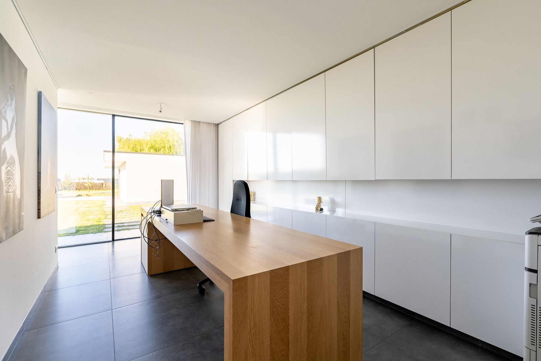 Unieke eigentijdse villa met zwembad foto 8