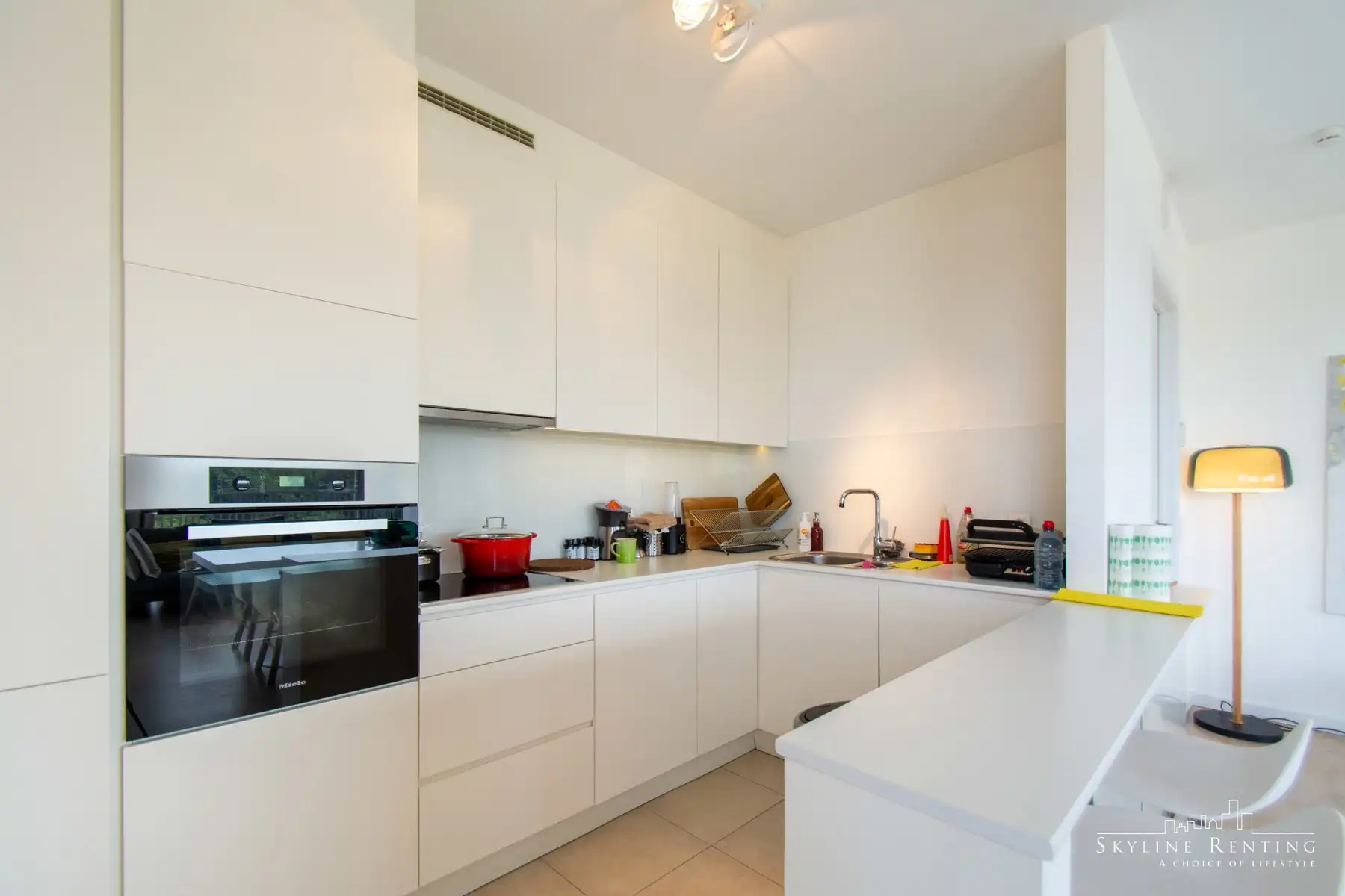 Prachtig 2 slaapkamer appartement met groot TERRAS foto 10