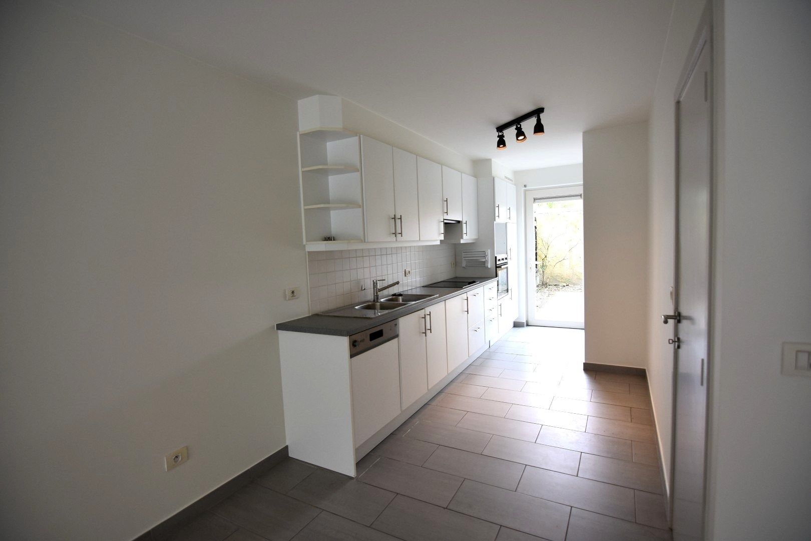 Tof 1-slpk appartement met tuintje foto 7