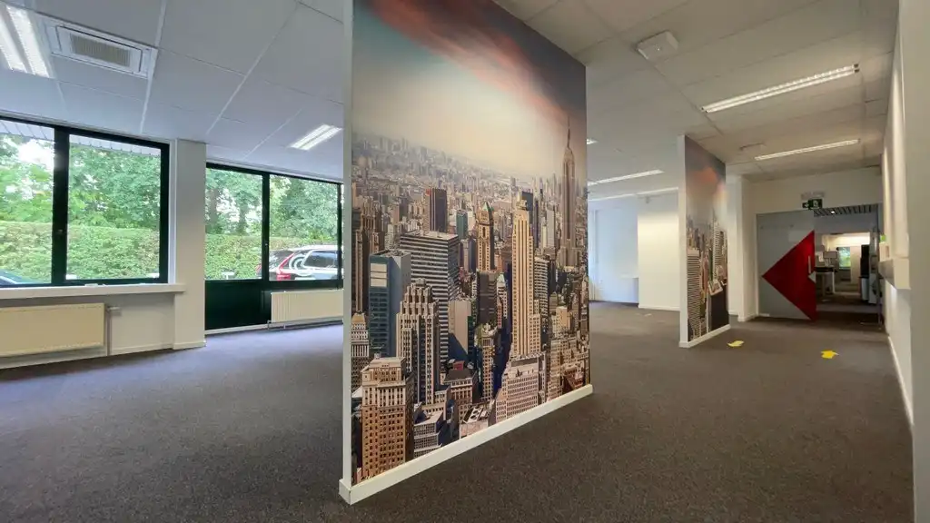 Instapklaar gelijkvloers kantoor vlakbij N171 te Kontich foto 4