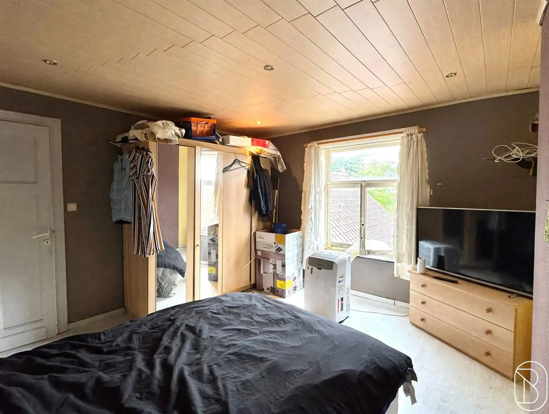 Te renoveren ruime woning met 3 SLK en TUIN foto 13
