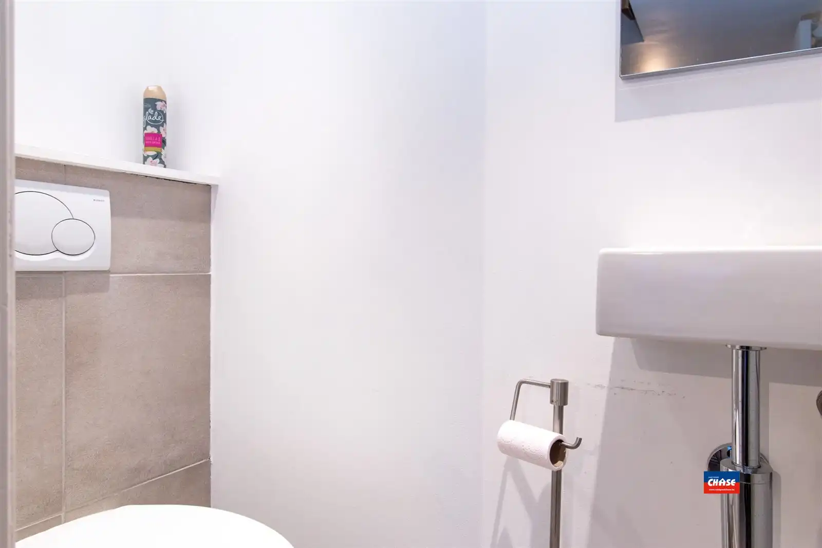 Gerenoveerde bel-étage met 3/4 slaapkamers en mooie tuin foto 12