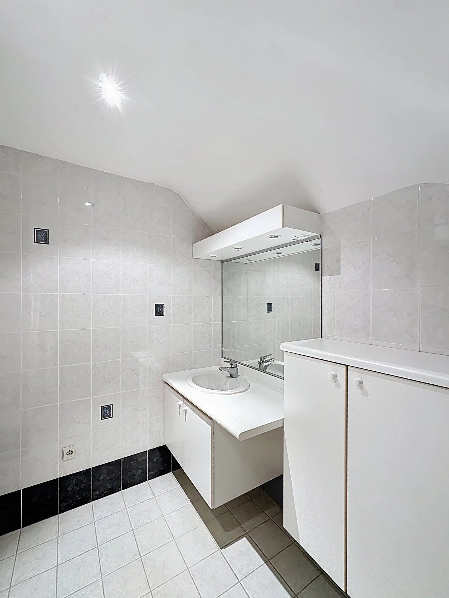 Klassieke energiezuinige villa met 4 (mog. 5) slaapkamers op ruim perceel. foto 34