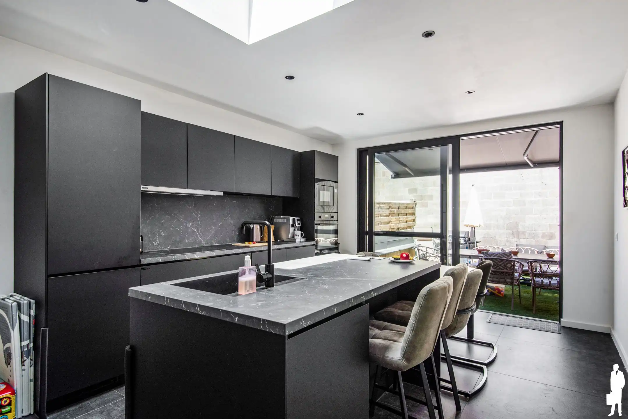 Instapklare woning pal in het centrum van Duffel foto 5