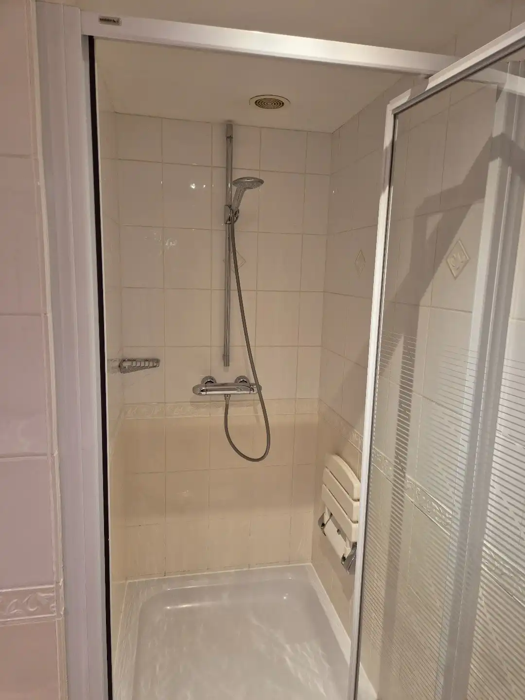 Ruim gelijkvloers appartement met tuin in Hasselt foto 8