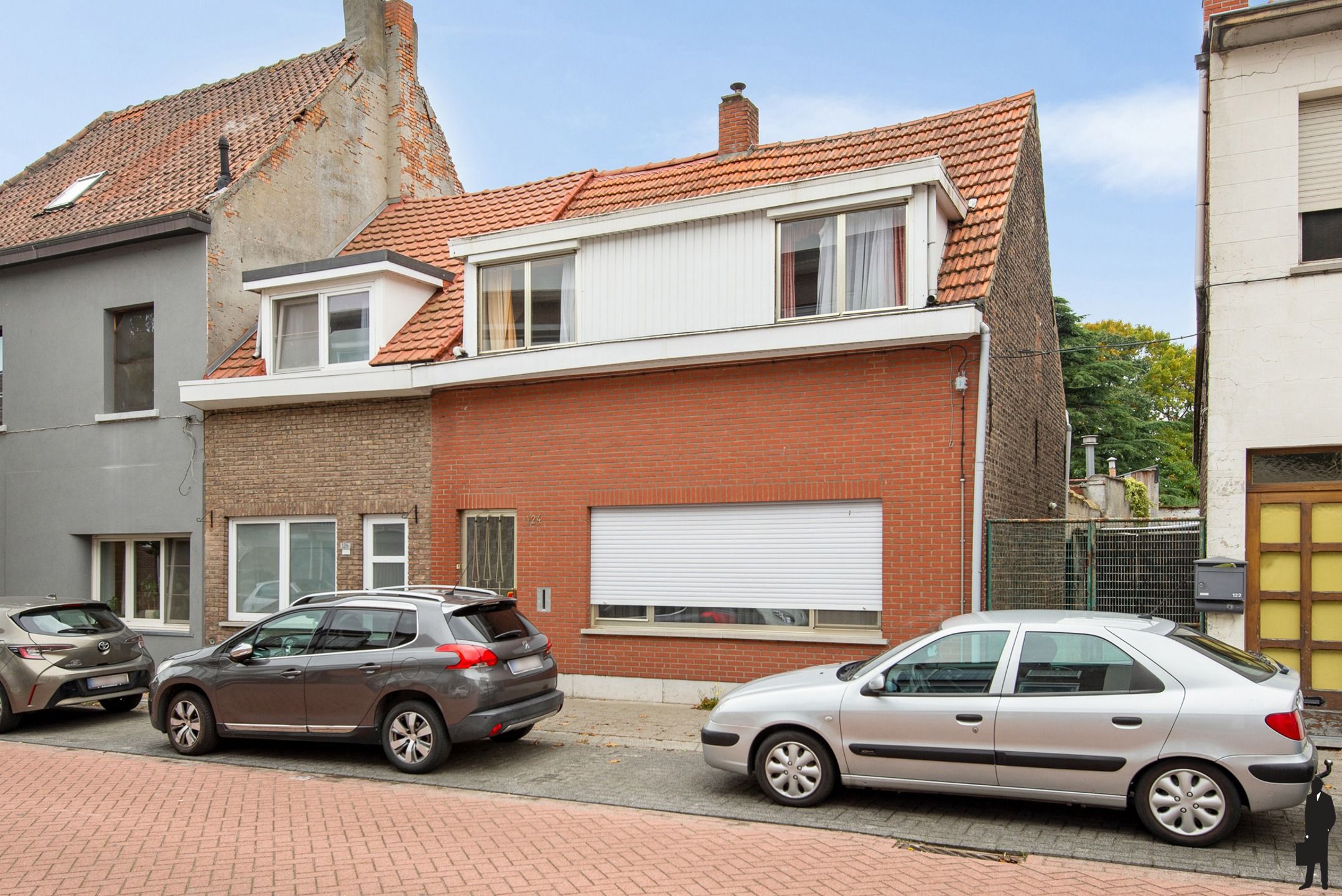 Hoofdfoto van de publicatie: Te renoveren woning pal in het centrum van Hemiksem