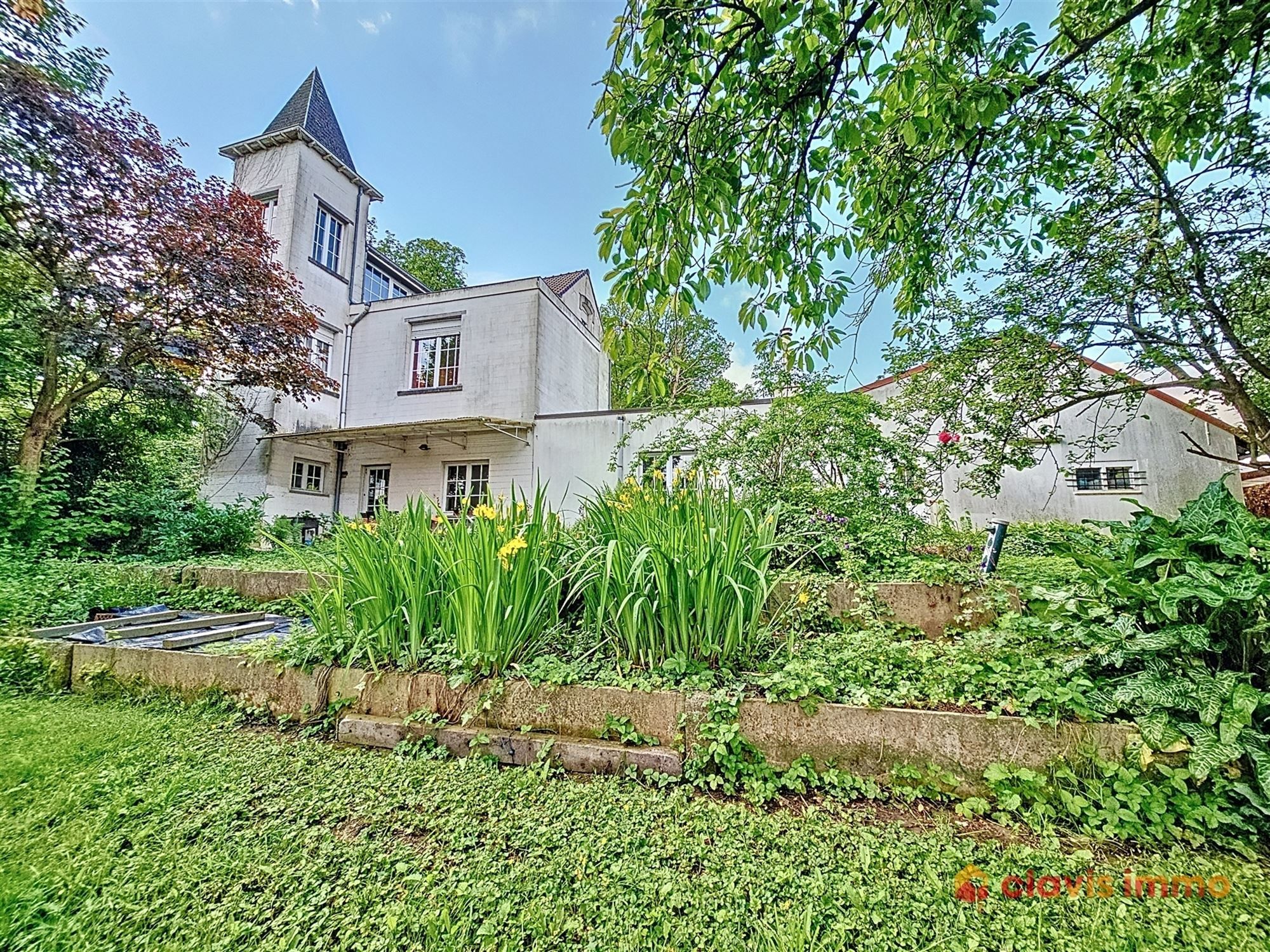Authentieke villa met grote tuin foto 2