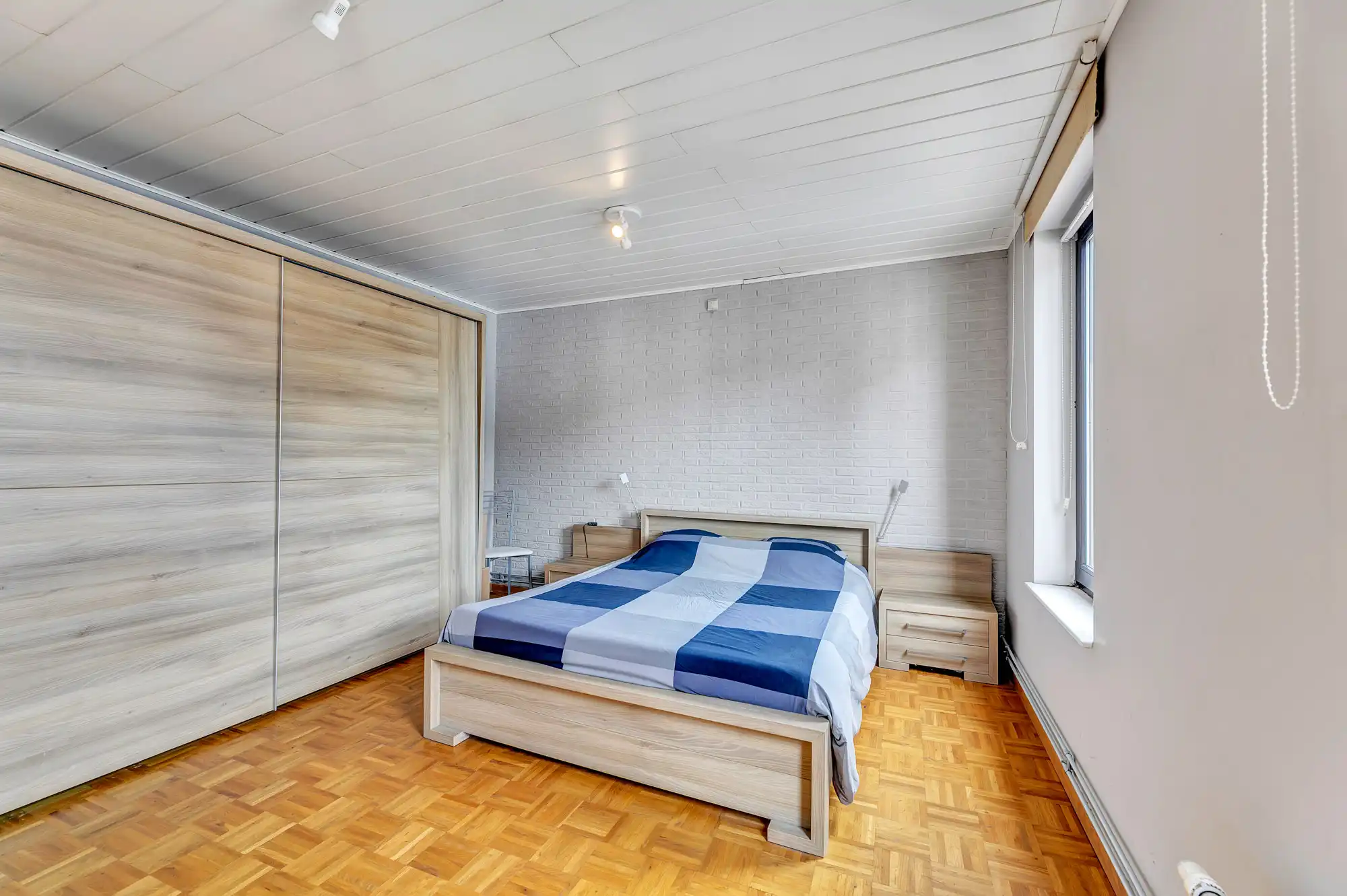 Instapklare hoekwoning met garage foto 12