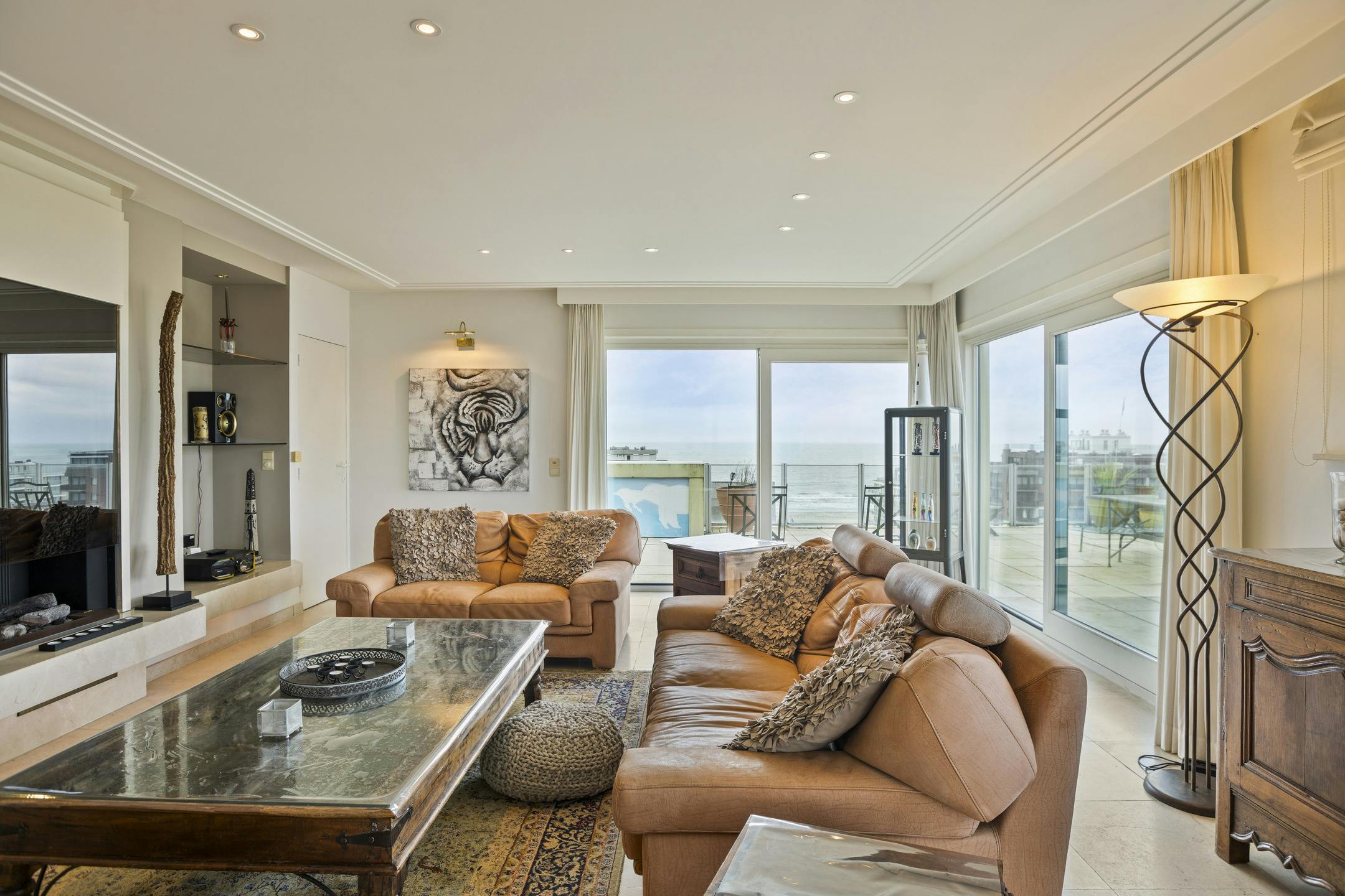 Twee penthouses met ruime terrassen en garage in De Panne foto 6