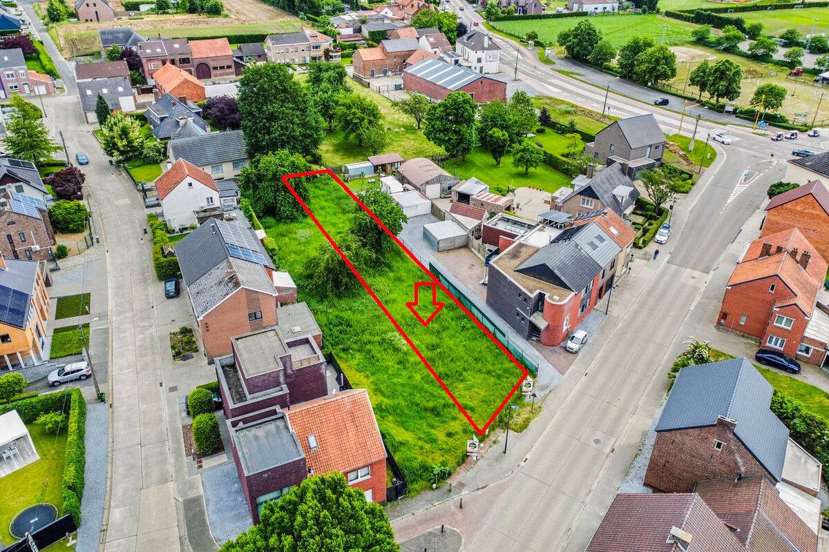 BOUWKAVEL VAN 6A93CA VOOR HOB TE VLIJTINGEN. foto {{pictureIndex}}
